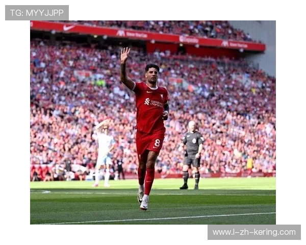 利物浦高位施压连续奏效，索博斯洛伊多次制造空档